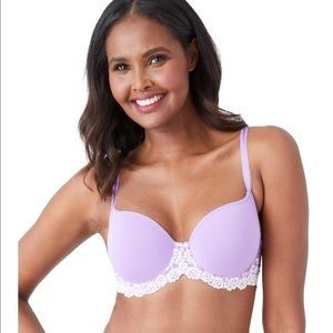 Embrace lace Wacoal T-shirt bra. Size 32DDD